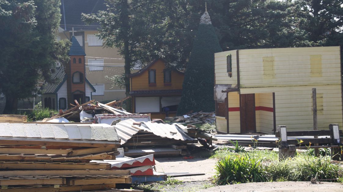 Casinhas da Feira de Natal demolidas