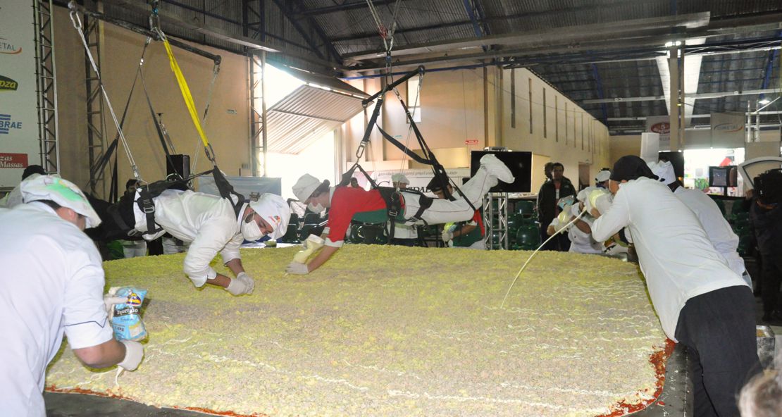 Maior pizza Canela Pizza Show