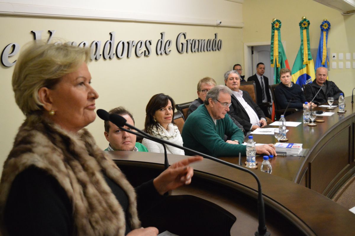 ana-amelia-lemos-em-gramado