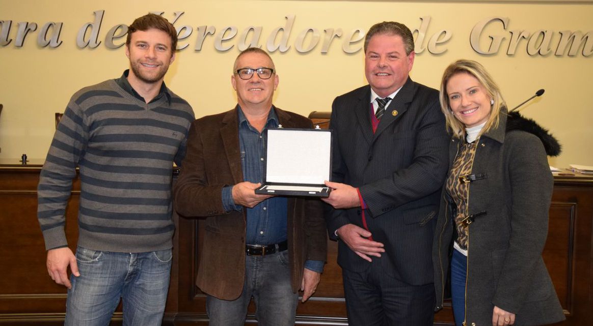 moveis-lustro-40-anos