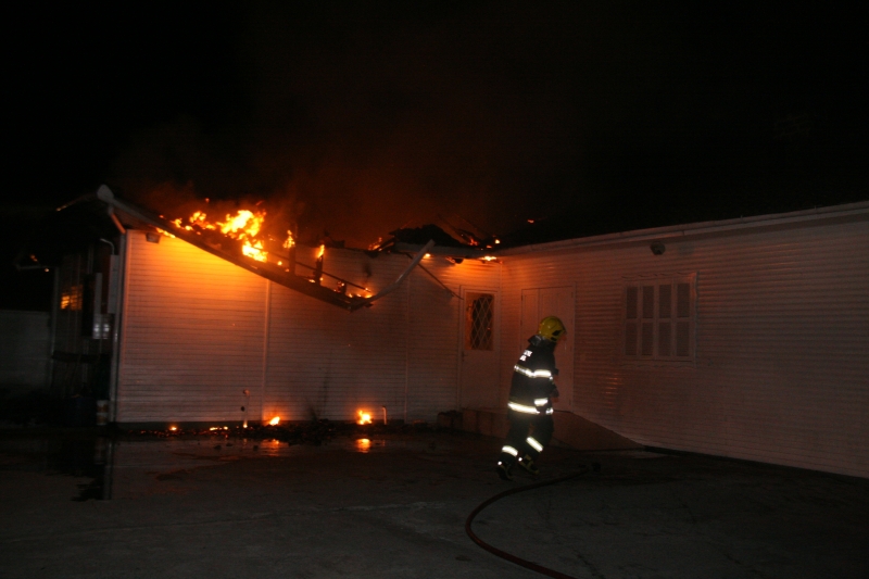 incedio-no-centro-de-canela