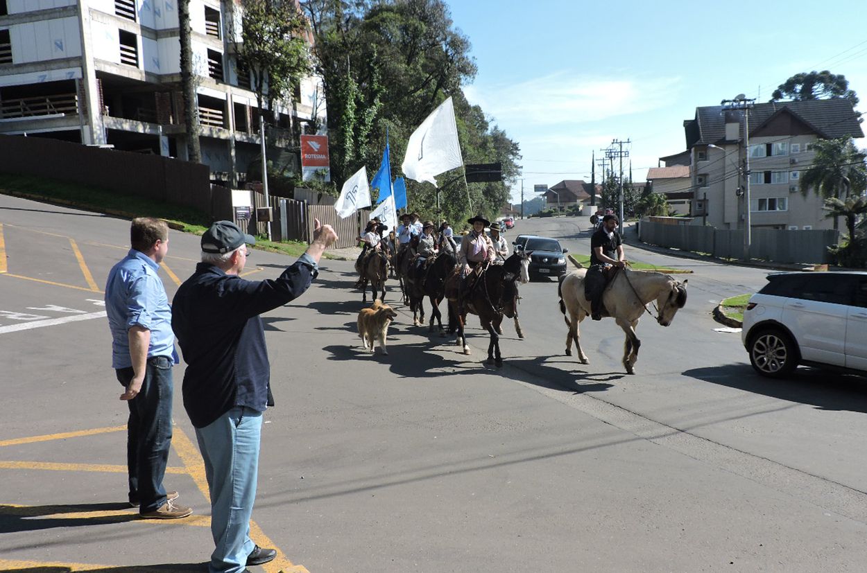 cavalgada-apoio-pedro-e-drumm