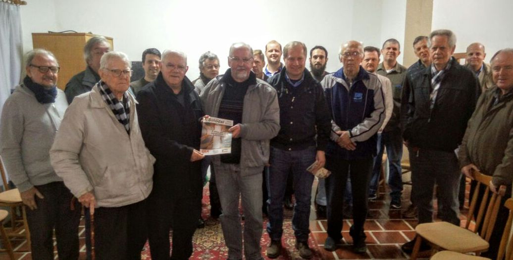 pedro-e-drumm-em-encontro-na-igreja-luterana