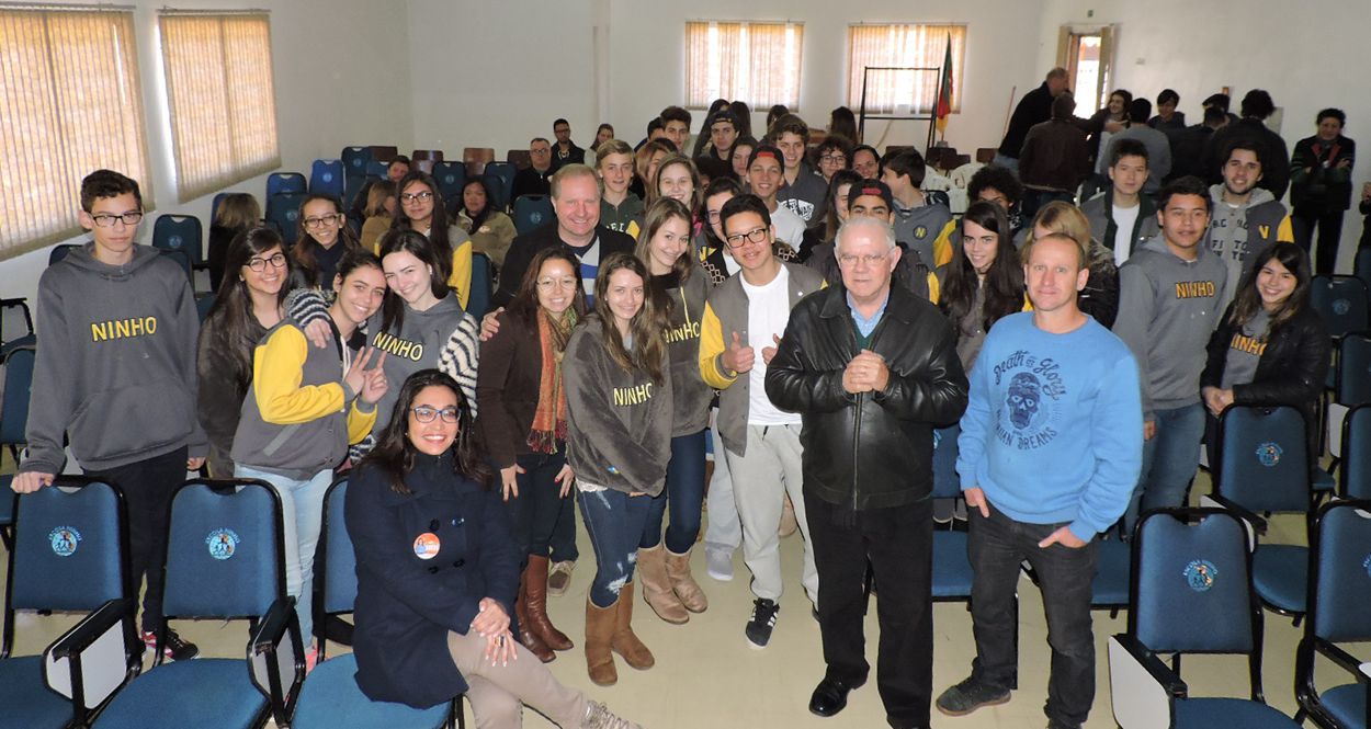 pedro-e-drumm-na-escola-ninho