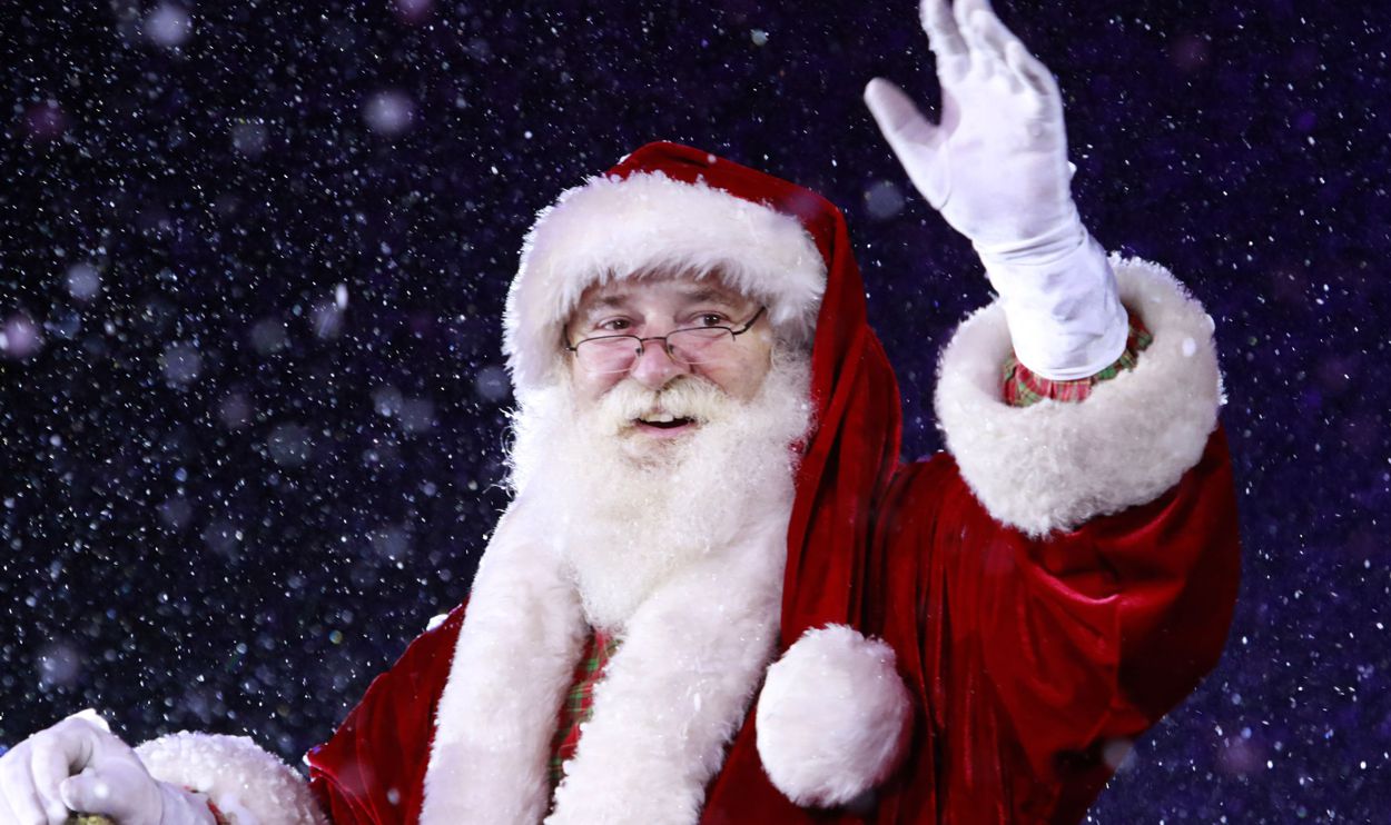 papai-noel-se-despede-do-natal-luz