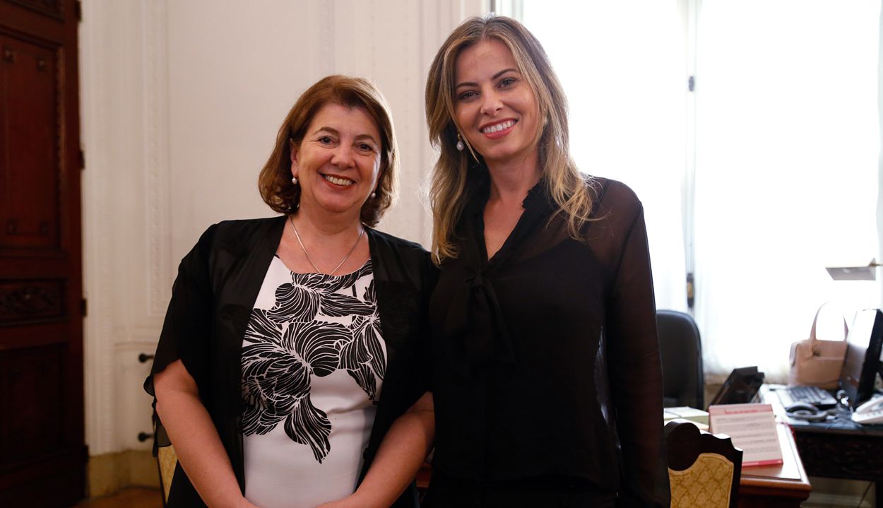 maria-helena-sartori-recebe-bianca-bertolucci