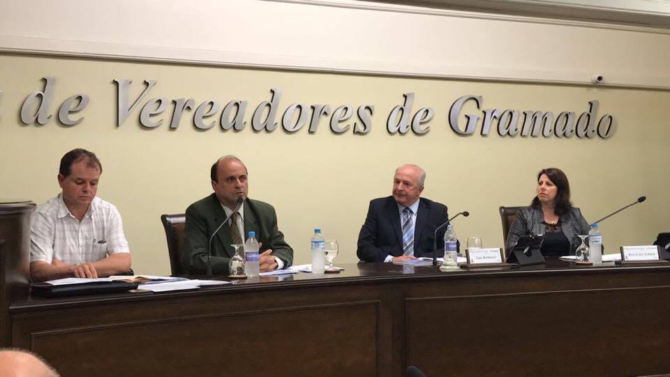 prefeito-na-camara-de-vereadores-de-gramado