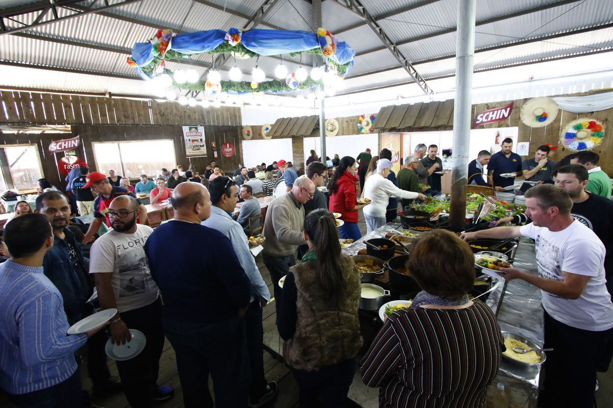 cozinhas-na-festa-da-colonia