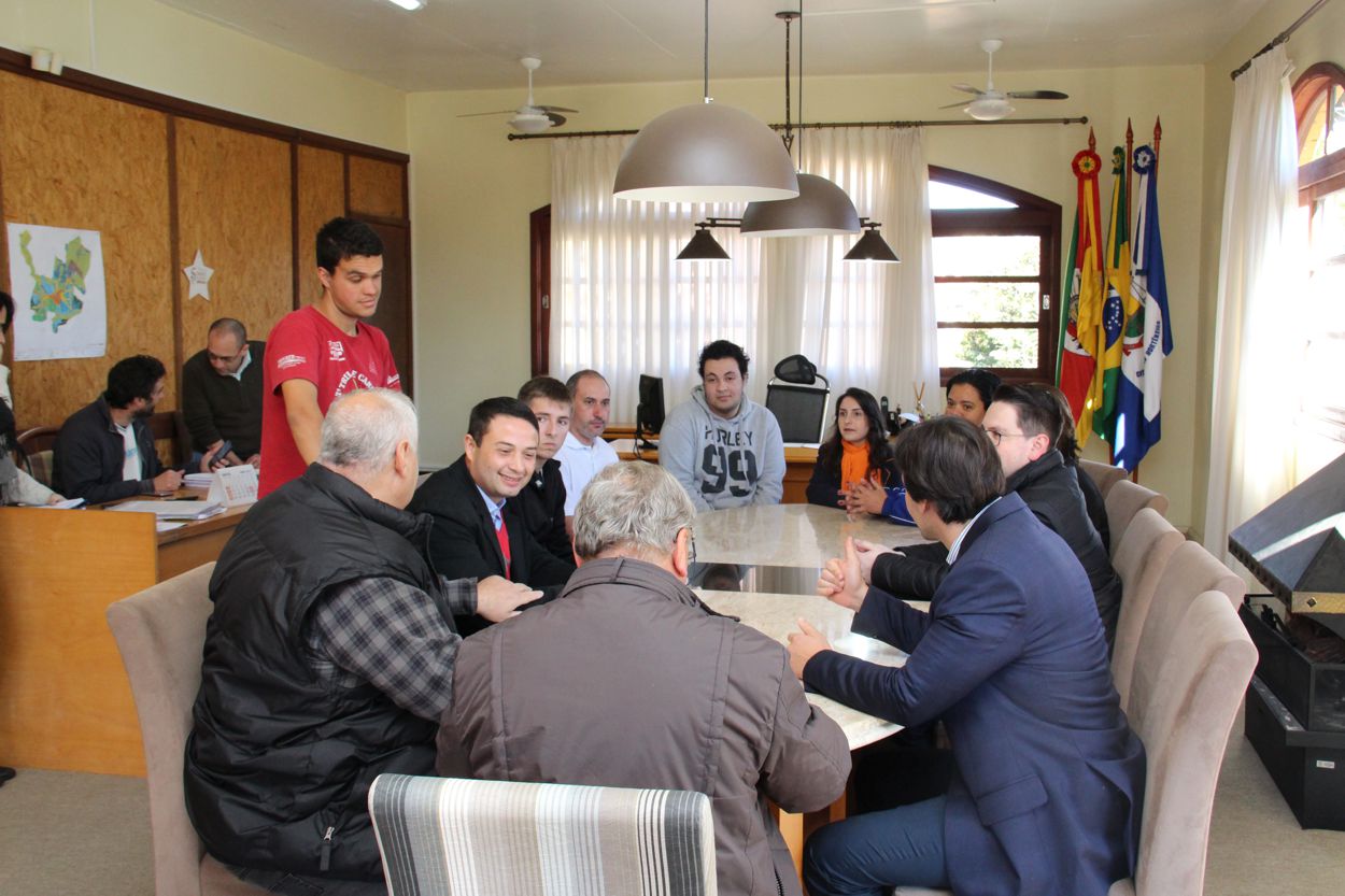 prefeitura-de-canela-auxilio-universitario