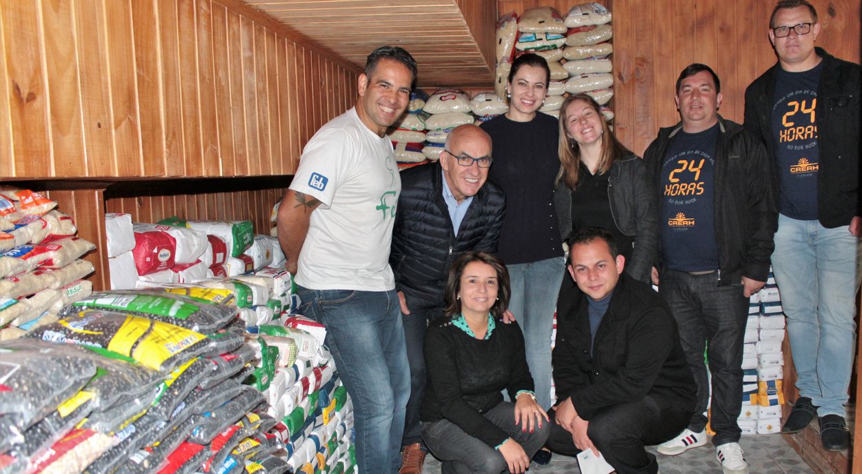 entrega-alimentos-natal-solidario
