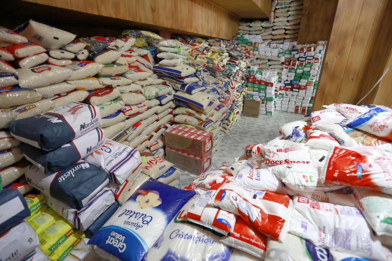 natal-solidario-entrega-alimentos