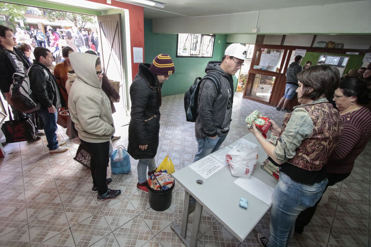troca-por-alimentos-natal-solidário