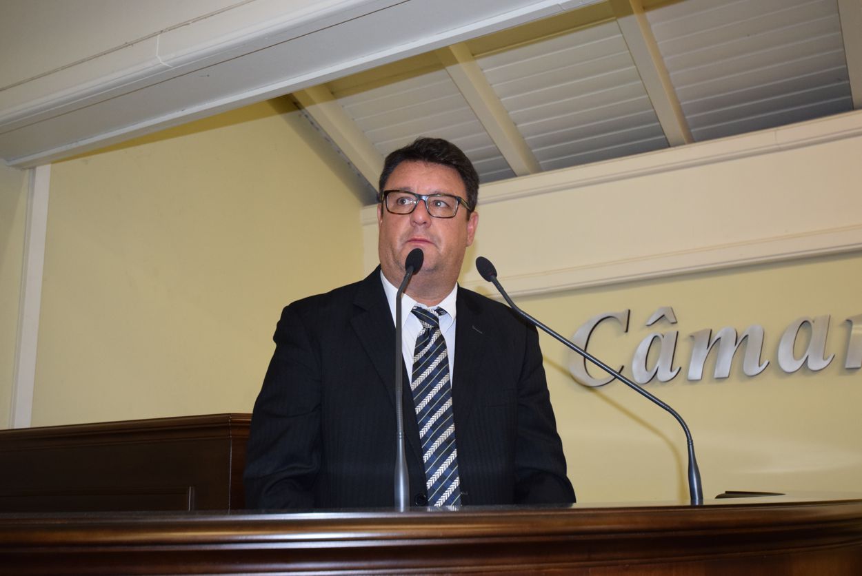 vereador-ubirata-oliveira