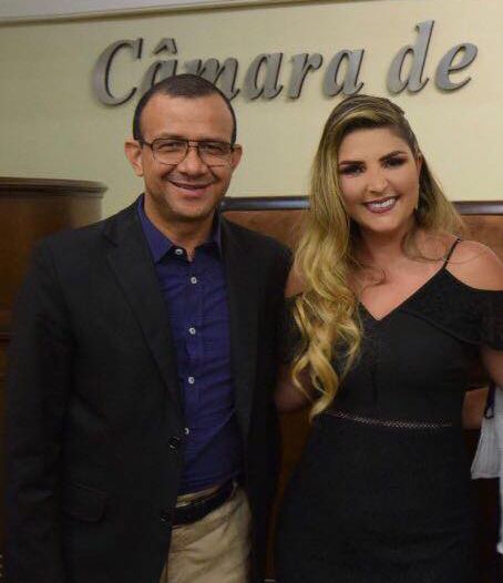 manu-caliari-e-deputado-carlos-gomes