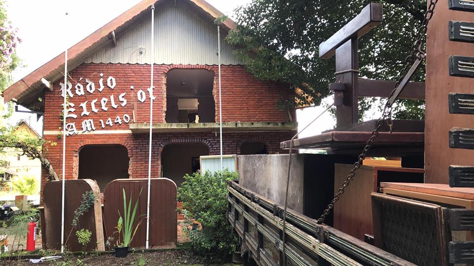 radio-excelsior-mandado-reintegracao-de-posse