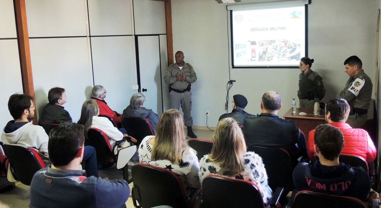 brigada-militar-faz-reuniao-com-joalheiros