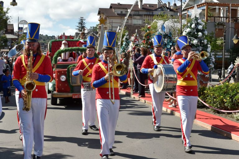 parada-de-natal-gramado