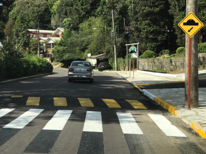 quebra-molas-bairro-planalto