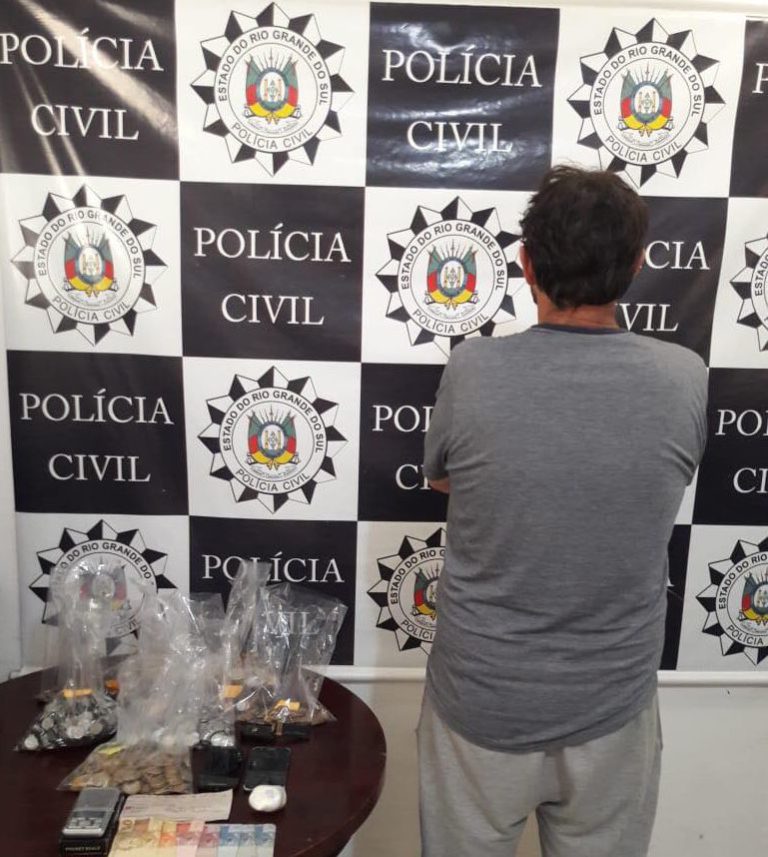 civil-prende-traficante-no-bairro-piratini-em-gramado