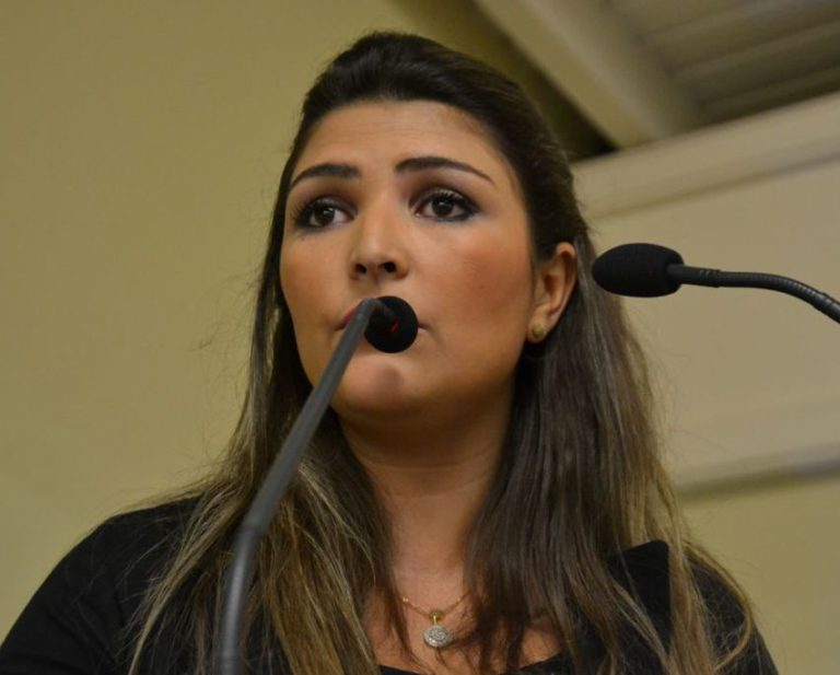 MANU CALIARI-vereadora