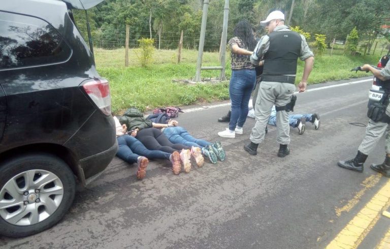 brigada-prende-quem-furtava-no-comercio-de-gramado