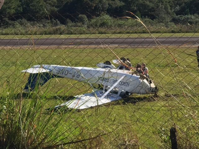 aviao-sai-da-pista-em-canela