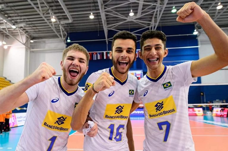 nathan-krupp-bronze-mundial-volei