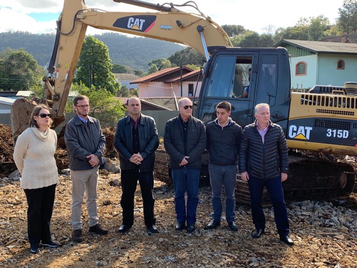obras-novo-centro-saude-varzea-grande