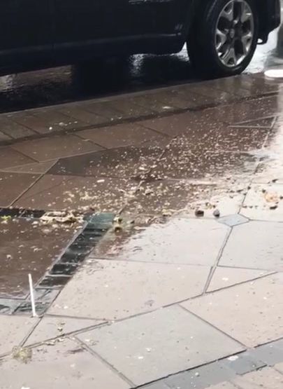 esgoto-ao-lado-velha-bruxa