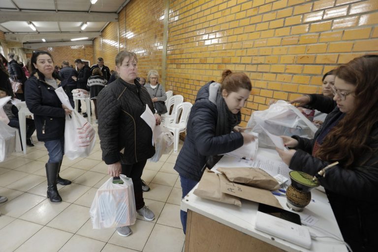 foto-troca-de-alimentos