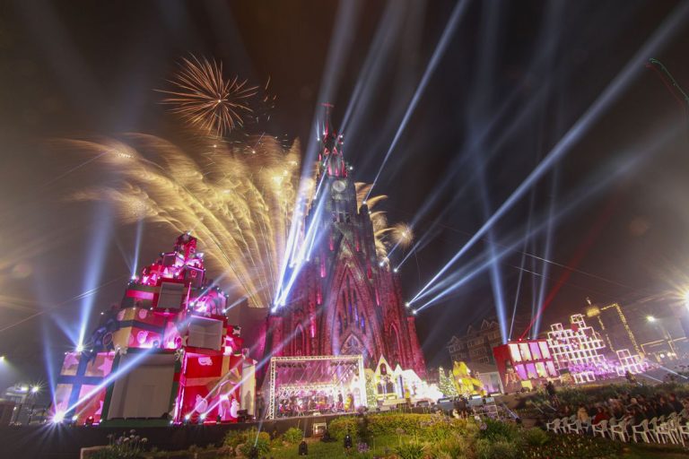 descida-do-papai-noel-sonho-de-natal-canela