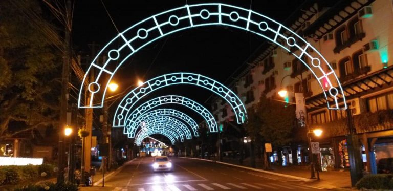 Foto Arcos da Avenida das Hortensias