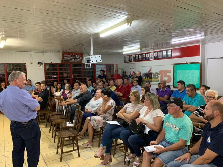 prefeito-constantino-evento-mdb-canela