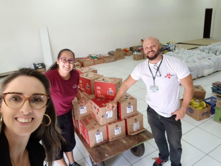 santa-ana-faz-doacao