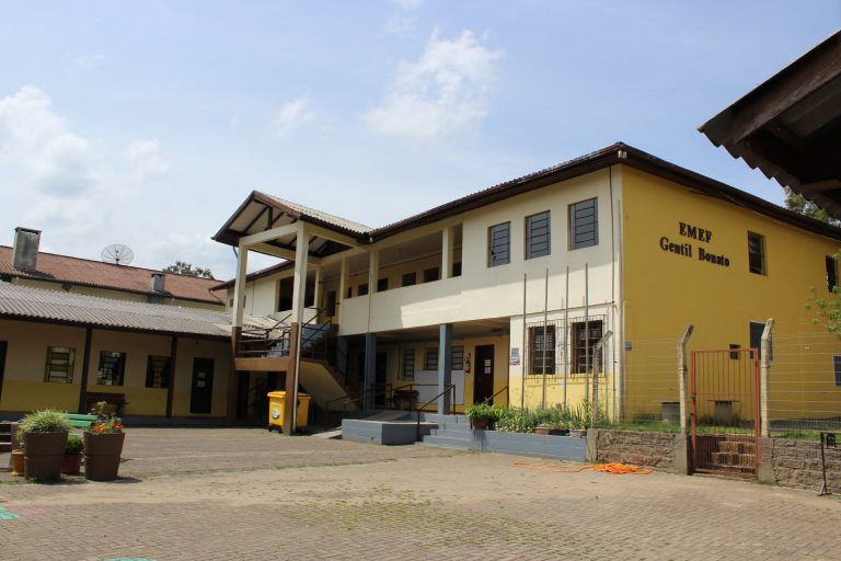 escola-em-gramado