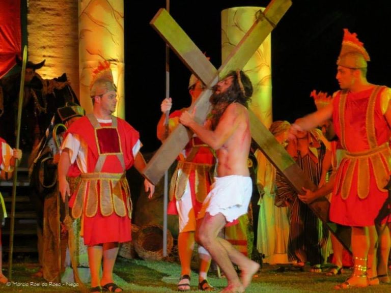paixao-de-cristo-canela-encenacao