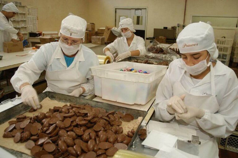 visitando-a-fabrica-de-chocolate-gramado-da-prawer