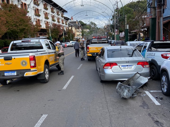 acidente-apos-fuga-barreira-policial