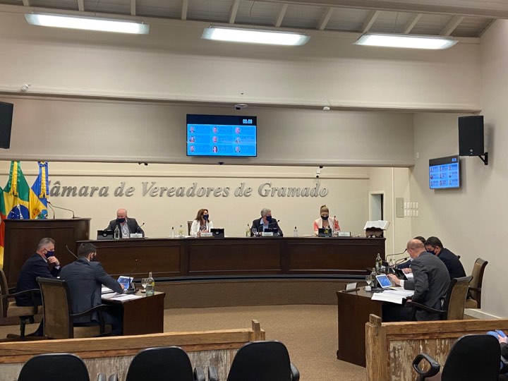 sesão-polemica-camara-de-gramado