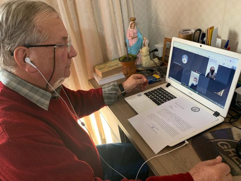 constantino-videoconferencia-com-promotor