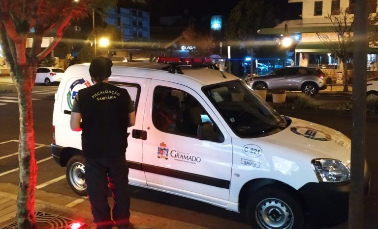 vigilancia-sanitaria-fiscaliza-em-gramado