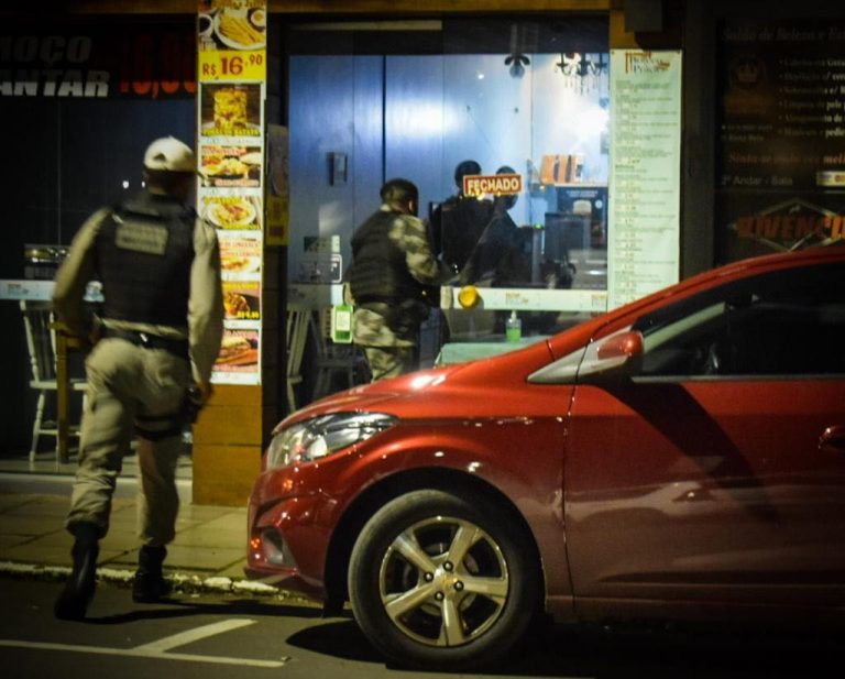 brigada-apreende-maquinas-de-jogo-em-canela