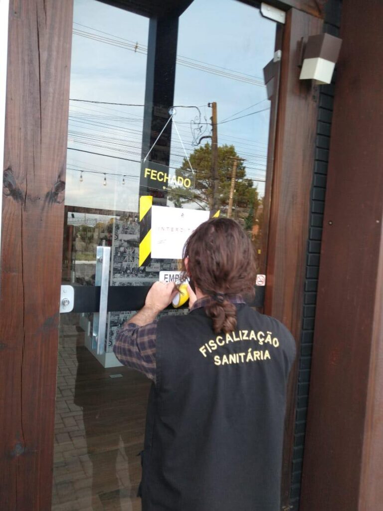 fiscalizacao-fecha-restaurante