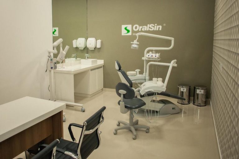 oral-sin-gramado-consultorio-implantes