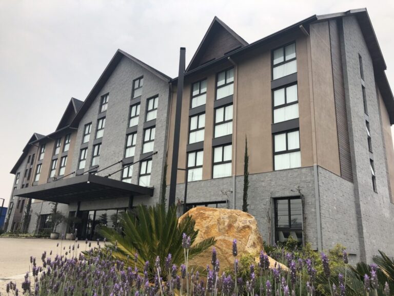 Foto-Resort-Foto-Miron-Neto-e1604429837456