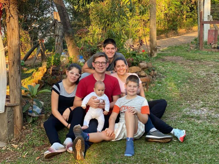 Sissa Colombo e Família