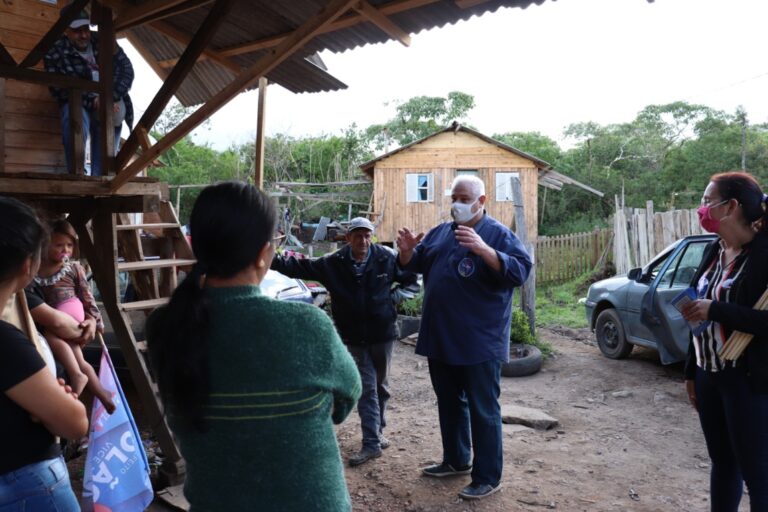 tolao-e-josemar-visitam-loteamentos-irregulares