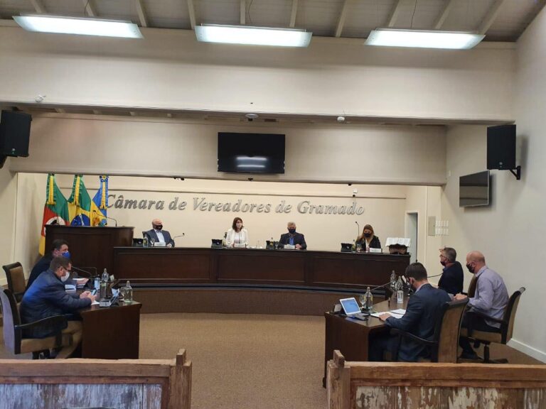 camara-de-vereadores-sessao