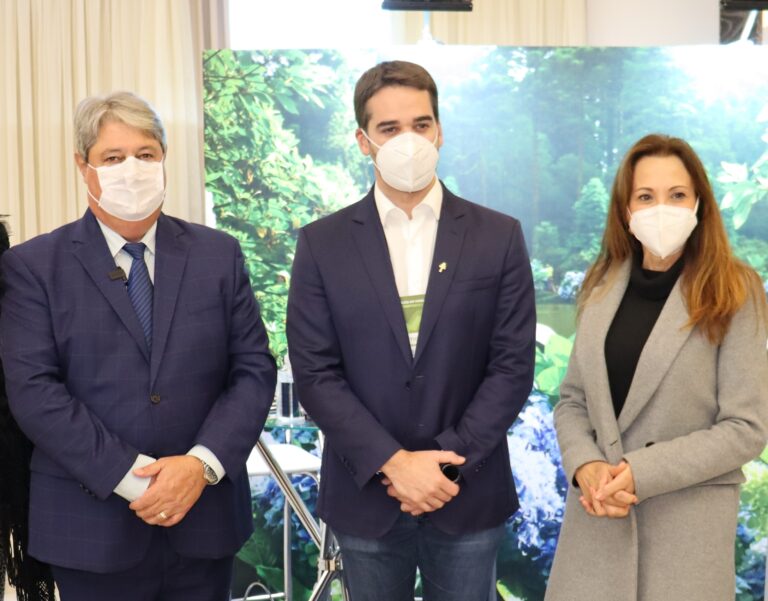 Prefeito Nestor participa de encerramento do Connection Festuris e do Gramado Summit
