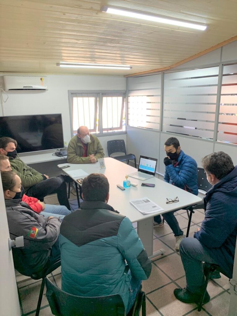Administração de Gramado conhece o programa Waze for Cities